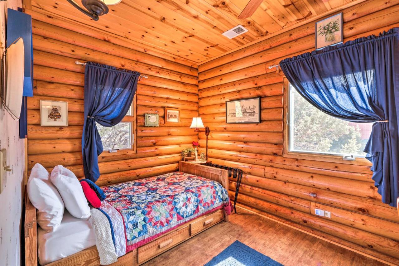 Quaint Williams Cabin Near Grand Canyon Extérieur photo